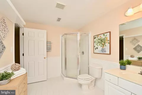 7837 Valleyfield Dr, Springfield, VA 22153 photo 42