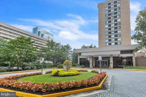 3713 S George Mason Dr #609, Falls Church, VA 22041