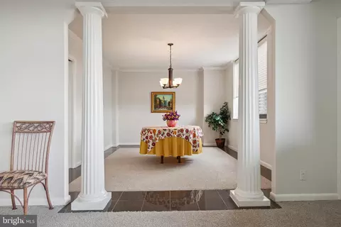5501 Seminary Road #805 S, Falls Church, VA 22041