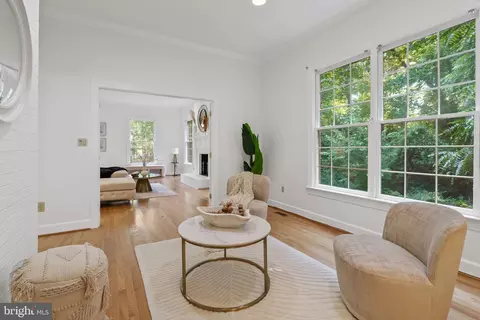 1034 Towlston Rd, Mclean, VA 22102 photo 14