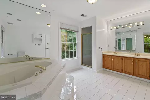 1034 Towlston Rd, Mclean, VA 22102 photo 30