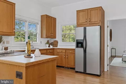 1034 Towlston Rd, Mclean, VA 22102 photo 19