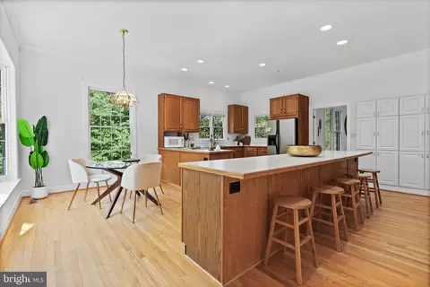 1034 Towlston Rd, Mclean, VA 22102 photo 22
