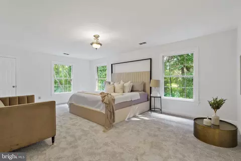 1034 Towlston Rd, Mclean, VA 22102 photo 28