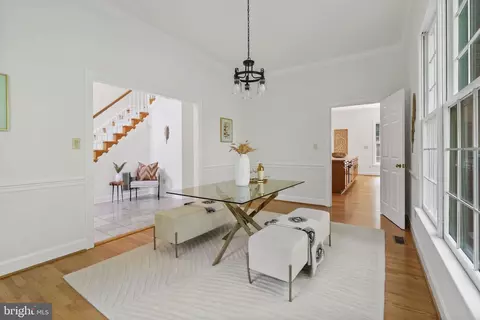 1034 Towlston Rd, Mclean, VA 22102 photo 10