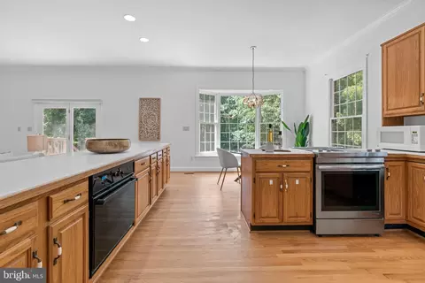 1034 Towlston Rd, Mclean, VA 22102 photo 20