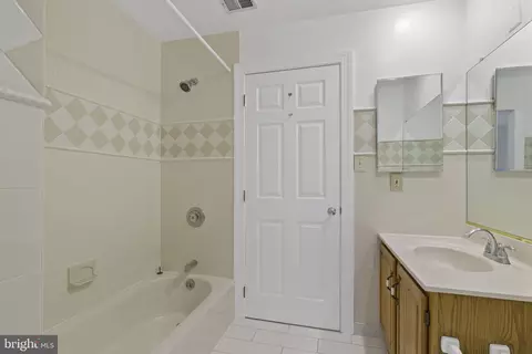 1034 Towlston Rd, Mclean, VA 22102 photo 36