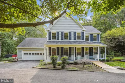 7817 Blackacre Rd, Clifton, VA 20124