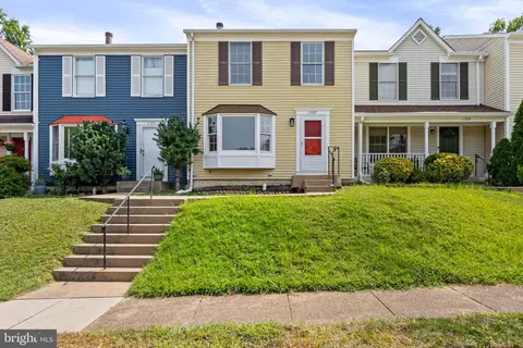 7107 Latour Ct, Alexandria, VA 22315