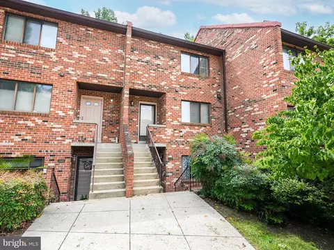 3842 Steppes Ct # b, Falls Church, VA 22041
