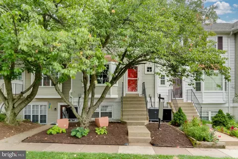 13741 Flowing Brook Ct #50B, Chantilly, VA 20151