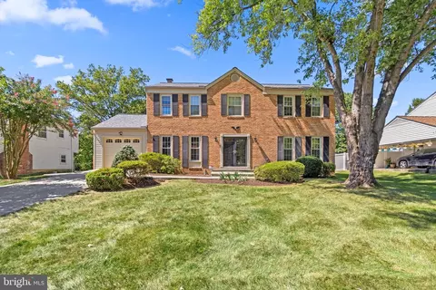 8110 Cooper St, Alexandria, VA 22309