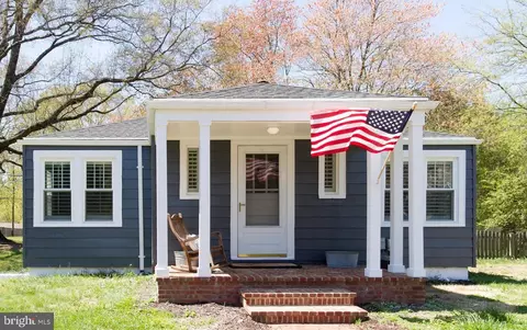 4302 Halfe St, Alexandria, VA 22309