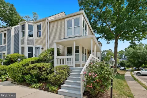 11257 Silentwood Ln #405, Reston, VA 20191