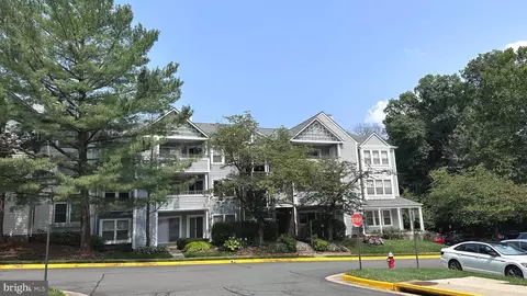 7707 Lafayette Forest Dr #11, Annandale, VA 22003