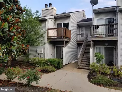5374 Bedford #74C, Alexandria, VA 22309
