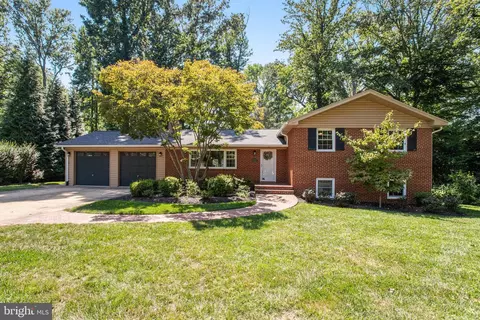 4501 Tarpon Ln, Alexandria, VA 22309