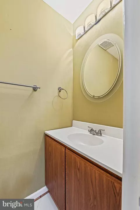 7916 Pebble Brook Ct, Springfield, VA 22153 photo 37