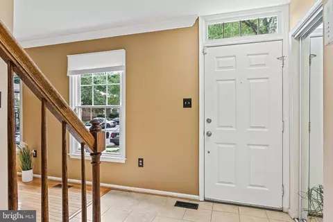 7916 Pebble Brook Ct, Springfield, VA 22153 photo 6