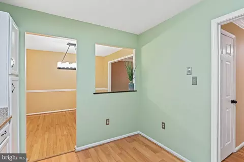 7916 Pebble Brook Ct, Springfield, VA 22153 photo 12