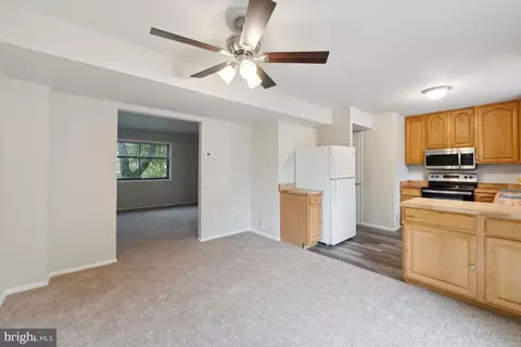 4009 Flagg Ct, Chantilly, VA 20151 photo 6