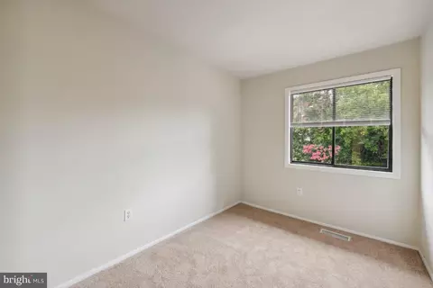 4009 Flagg Ct, Chantilly, VA 20151 photo 13