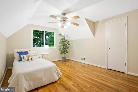 8104 Glover Ct, Springfield, VA 22152 photo 28