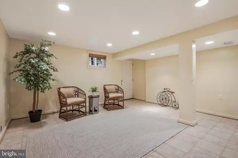 8104 Glover Ct, Springfield, VA 22152 photo 37