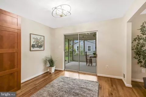 8104 Glover Ct, Springfield, VA 22152 photo 12