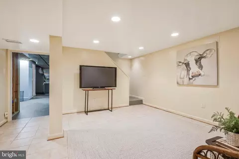 8104 Glover Ct, Springfield, VA 22152 photo 39