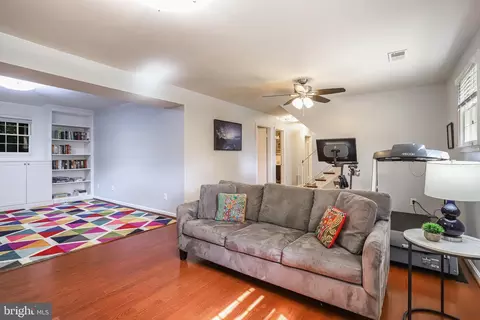 7718 Falstaff Ct, Mclean, VA 22102 photo 35