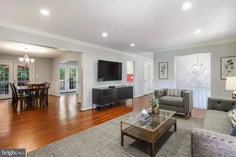 7718 Falstaff Ct, Mclean, VA 22102 photo 8