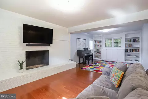 7718 Falstaff Ct, Mclean, VA 22102 photo 36