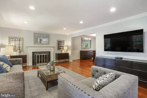 7718 Falstaff Ct, Mclean, VA 22102 photo 6