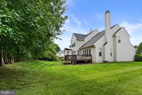 3909 Pender Spring Dr, Fairfax, VA 22033