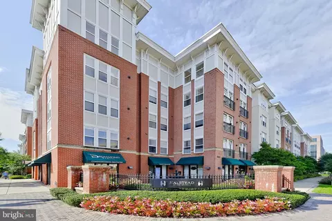 2665 Prosperity Ave #331, Fairfax, VA 22031