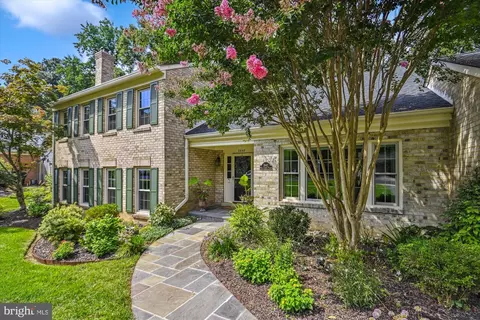 2642 Wild Cherry Pl, Reston, VA 20191