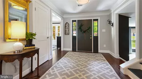 2642 Wild Cherry Pl, Reston, VA 20191 photo 2