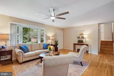 7638 Long Pine Dr, Springfield, VA 22151 photo 8