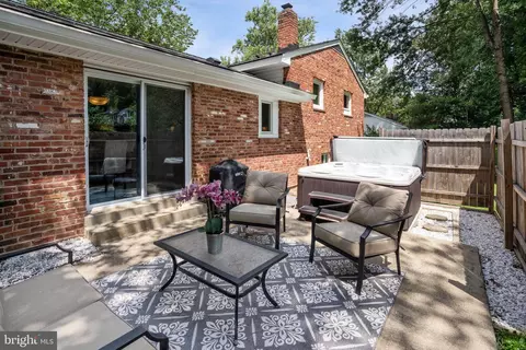 7638 Long Pine Dr, Springfield, VA 22151 photo 27