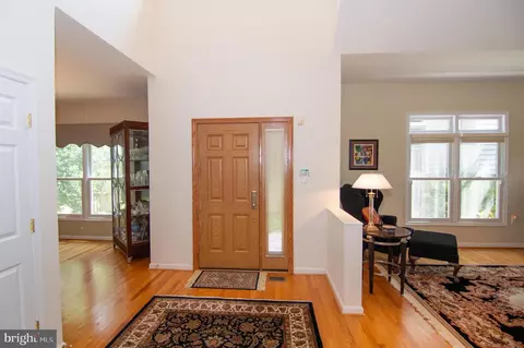2007 Beacon Pl, Reston, VA 20191 photo 10
