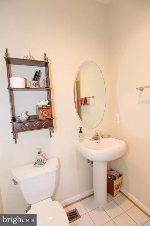 2007 Beacon Pl, Reston, VA 20191 photo 45