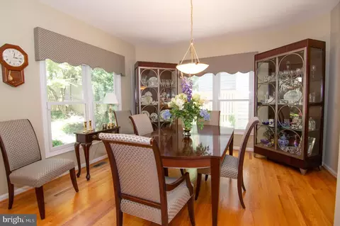 2007 Beacon Pl, Reston, VA 20191 photo 20