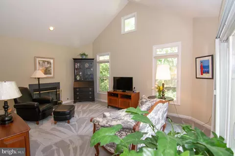 2007 Beacon Pl, Reston, VA 20191 photo 22
