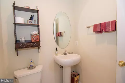 2007 Beacon Pl, Reston, VA 20191 photo 44