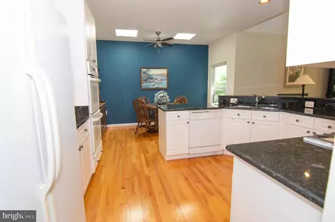2007 Beacon Pl, Reston, VA 20191 photo 35