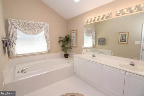 2007 Beacon Pl, Reston, VA 20191 photo 55