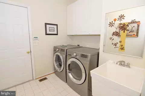 2007 Beacon Pl, Reston, VA 20191 photo 41