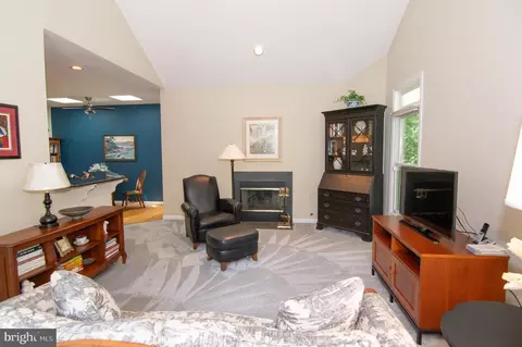 2007 Beacon Pl, Reston, VA 20191 photo 23