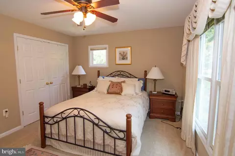 2007 Beacon Pl, Reston, VA 20191 photo 60